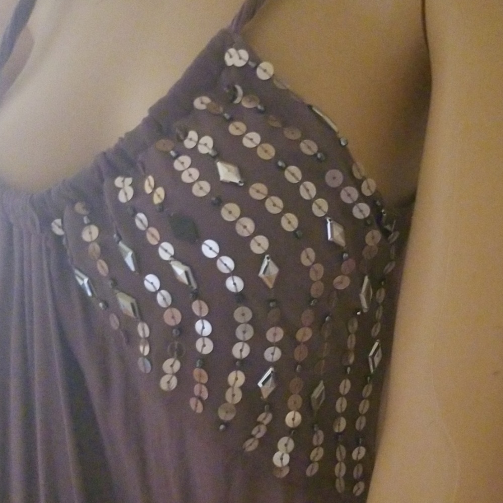 Dress - Picture 3 of 5